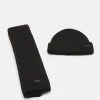 Boss Fantastico Unisex Set - Scarf - Black -Boss Shop 130180ffa8d54e459969ec5cd97250eb