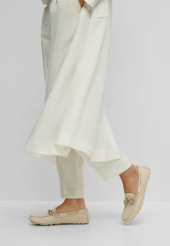 Boss Eve Driver - Moccasins - Natural Eighteen