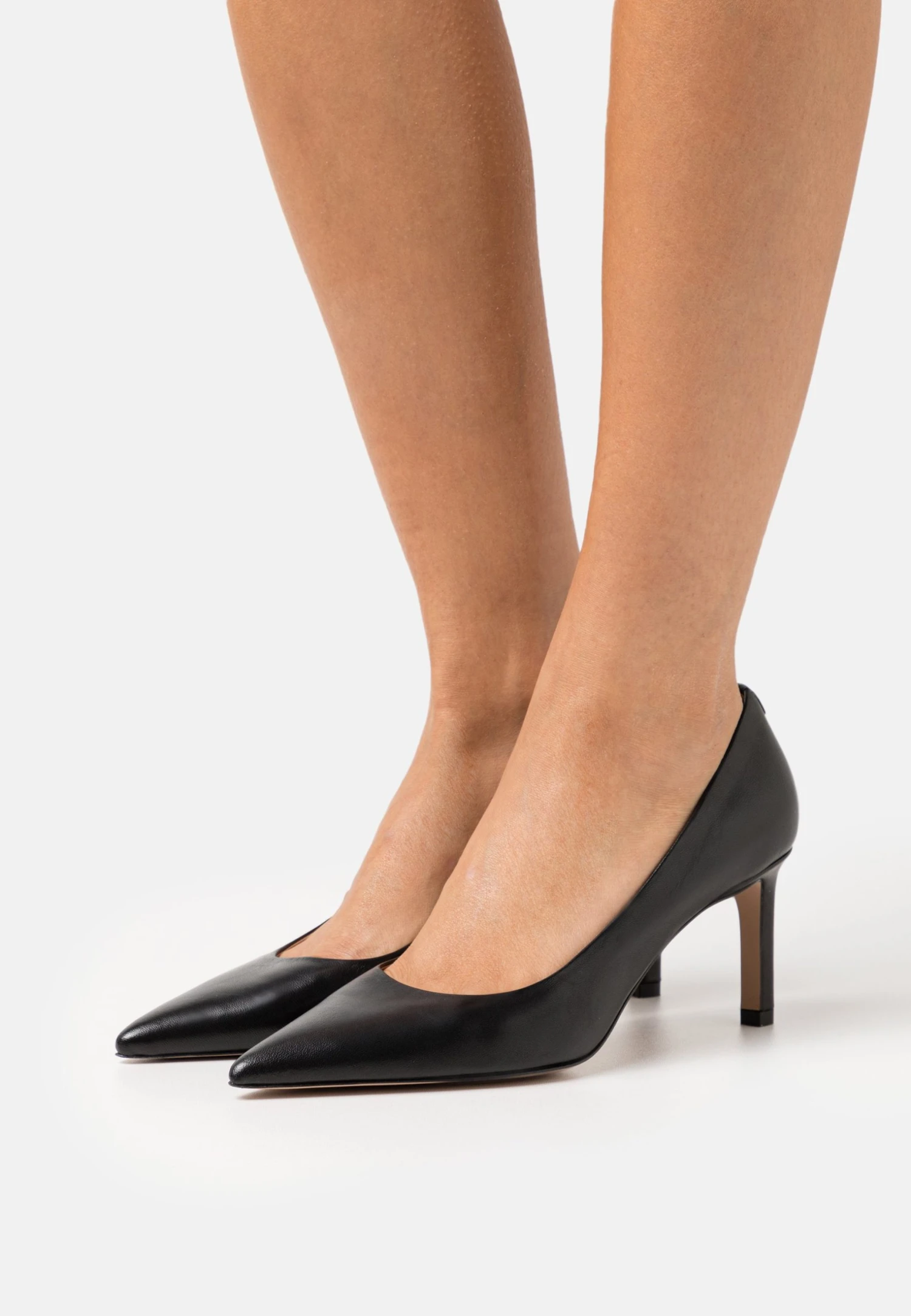 Boss Janet - Classic Heels 3 Boss Janet - Classic Heels