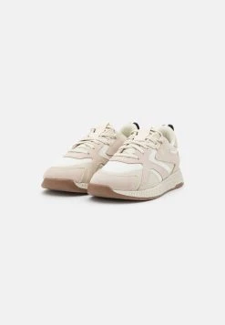 Boss Titanium Runn - Trainers - Open White -Boss Shop 6f00c2db15964d91b6741c1084e9fb78