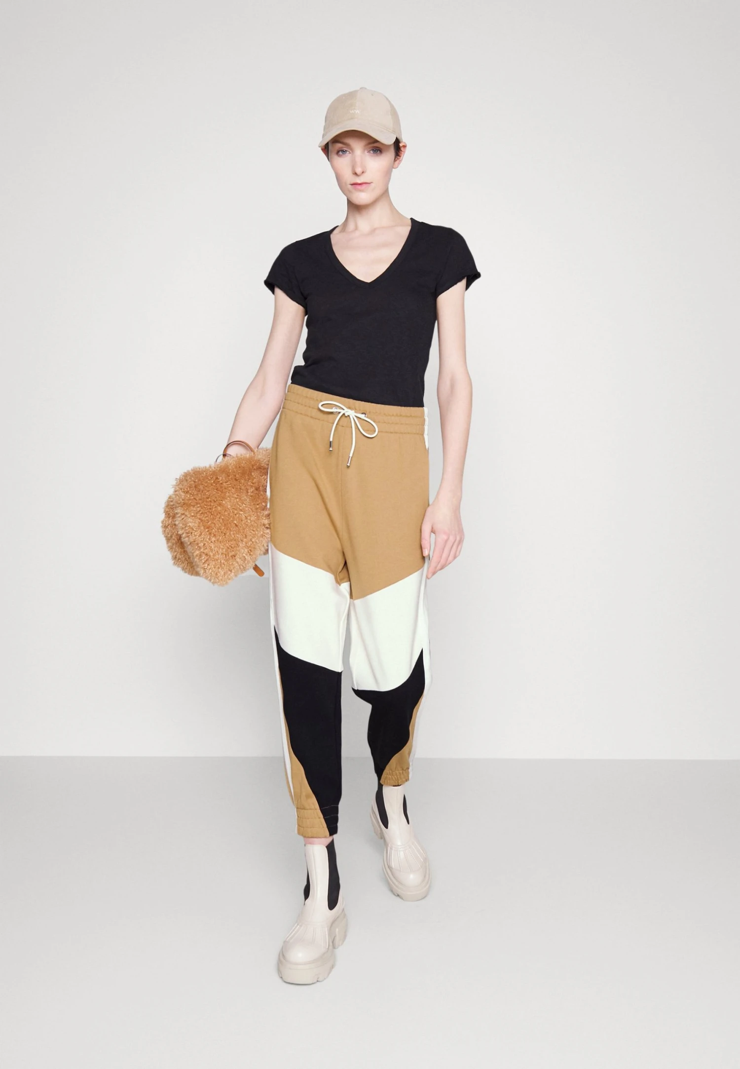 Boss Edoras - Tracksuit Bottoms - Medium Beige 4 Boss Edoras - Tracksuit Bottoms - Medium Beige - Image 2