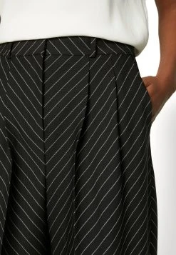 Boss Takua - Trousers 15 Boss Takua - Trousers -Boss Shop a41659e9e4794904b68264e9e5868b4b