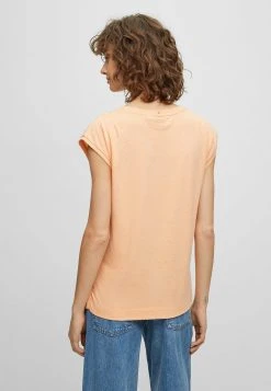 Boss C Eliv - Basic T-Shirt - Light Orange Eight 9 Boss C Eliv - Basic T-Shirt - Light Orange Eight -Boss Shop ac02161b4b8f4251a3b1adffd4ea59e3