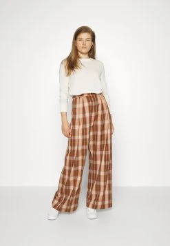 Boss Fanikasa - Jumper - Open White -Boss Shop c104de12087f457abd061dda59373542