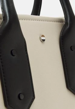 Boss Sandy Tote - Tote Bag - Open White 9 Boss Sandy Tote - Tote Bag - Open White -Boss Shop cf1563f6db22467f958d9140ac923f02