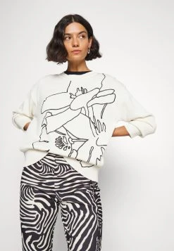 Boss Famarina - Jumper - Open White 11 Boss Famarina - Jumper - Open White -Boss Shop d5a28de7151c49b8a4abd24809d23480