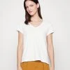 Boss Eslenza - Basic T-Shirt - White 1 Boss Eslenza - Basic T-Shirt - White -Boss Shop eb1736f4988c42359d209c43fc98a55c