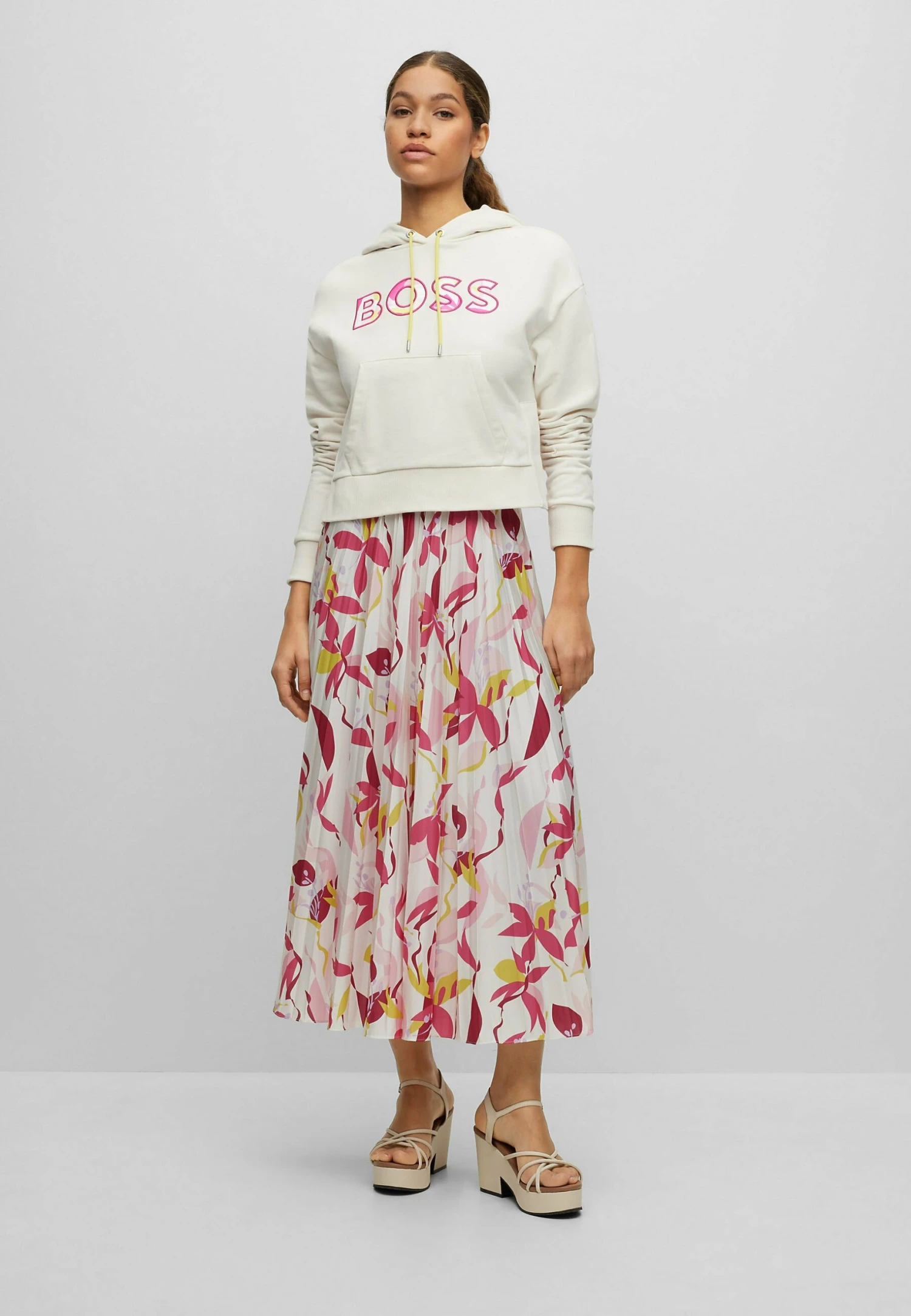 Boss Ecropi_Aop Logo - Sweatshirt 4 Boss Ecropi_Aop Logo - Sweatshirt - Image 2