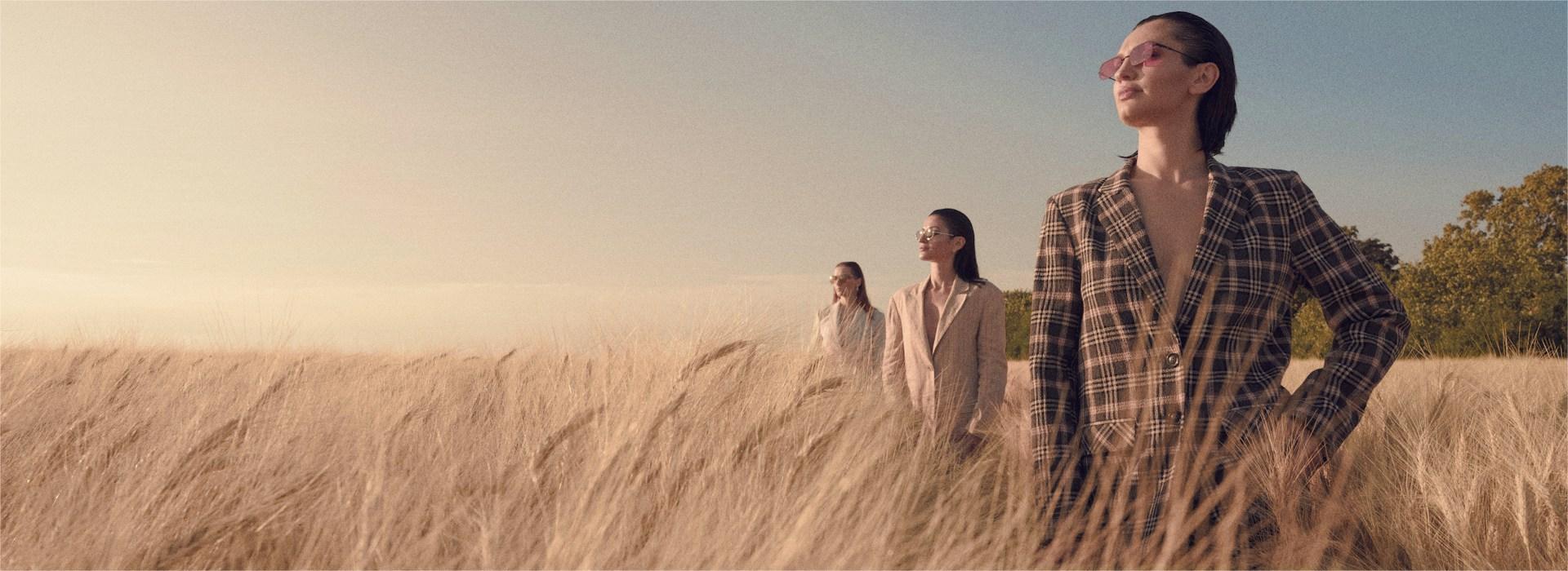 Boss Shop -Boss Shop viktor hesse pmCGf8TWhCo unsplash